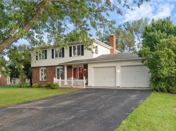 656 Clevenger Rd, Ontario, NY 14519