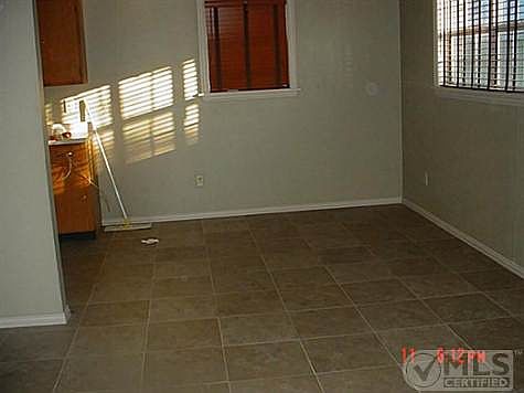 5th image of 2208 Brady Ave