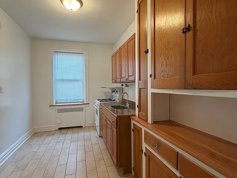 101 Tonnelle Ave #5 — Photo 2