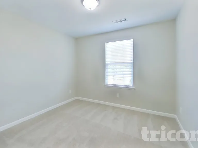 324 Kinsale Dr — Photo 15