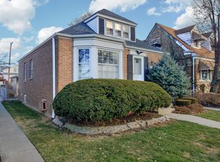 6944 W Foster Ave, Chicago, IL 60656