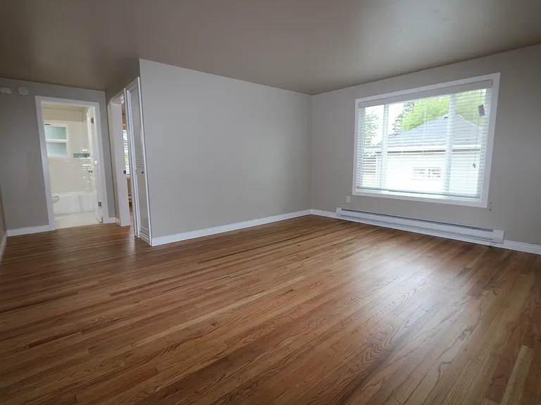 1001 N L St — Photo 3