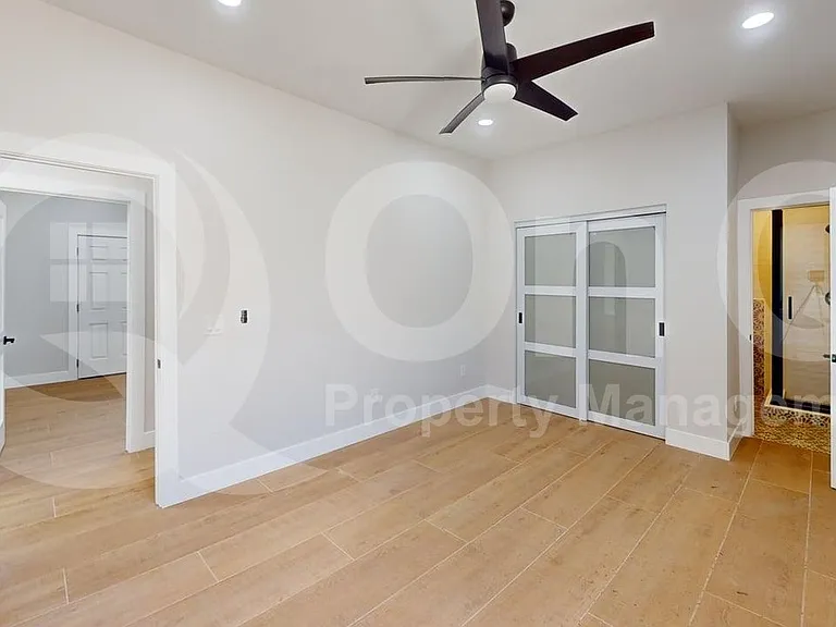 722 N Tucson Blvd — Photo 13