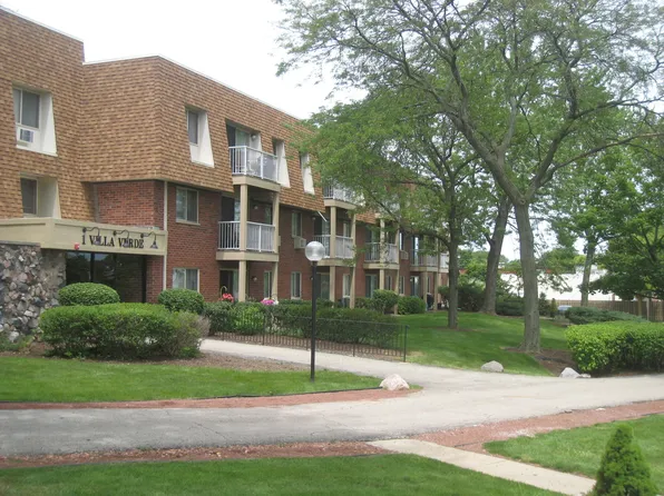 1 Villa Verde Dr APT 115, Buffalo Grove, IL 60089