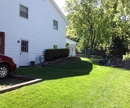 3rd image of 3 Bowen Ln
