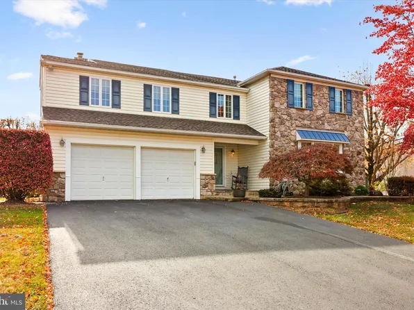 1257 Paso Fino Dr, Warrington, PA 18976