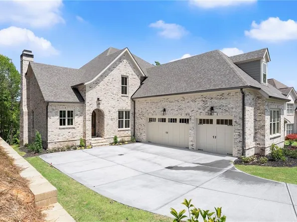 4860 Grandview Ct, Flowery Branch, GA 30542