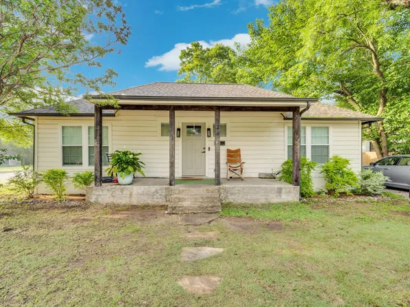 124 Coats St, Waxahachie, TX 75165