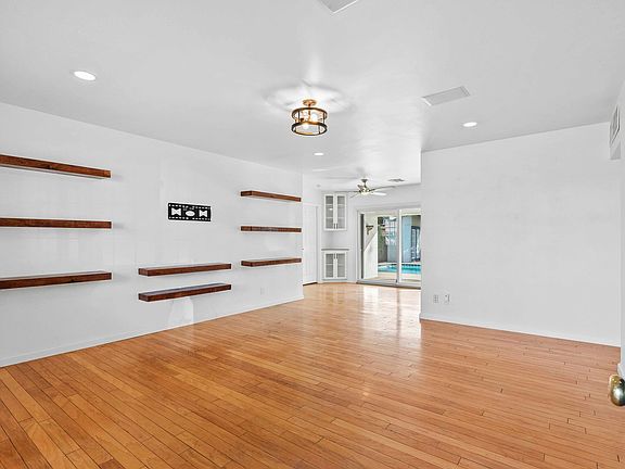 5th image of 6551 E 5th St