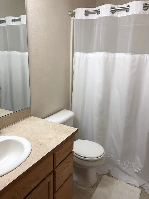 3 bed, 2.5 bath, 1700 sqft, $2,700 — Photo 4