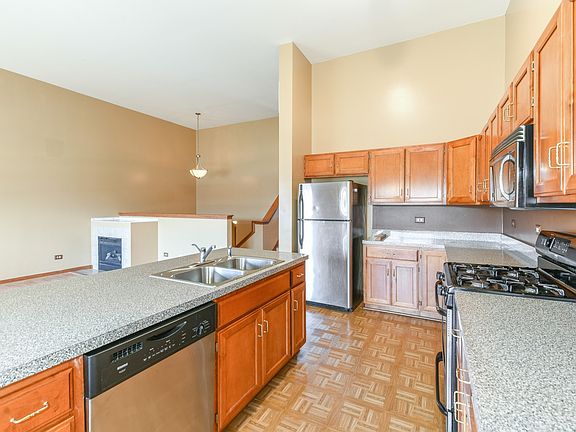 2nd image of 16733 Hazelwood Dr