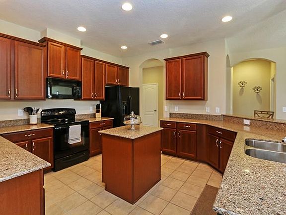 5th image of 3511 McCormick Woods Dr