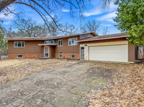 3790 Rustic Pl, Shoreview, MN 55126