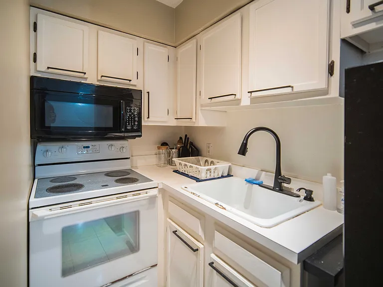 120 Wooster St #P — Photo 5