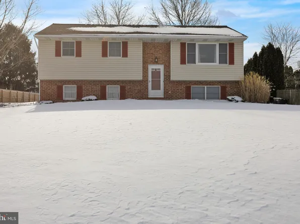 144 Elk Dr, Lebanon, PA 17046