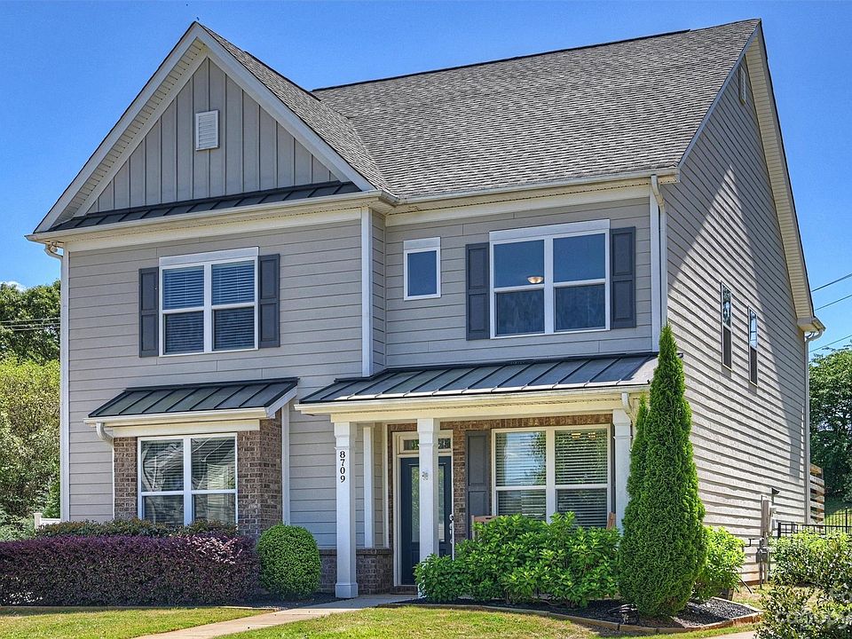 8709 Aspinwall Dr, Charlotte, NC 28216 Zillow