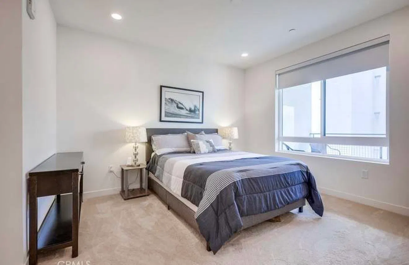 1 bed, 1.5 bath, 948 sqft, $3,200 — Photo 1
