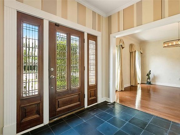 3rd image of 7212 Stoneleigh Dr