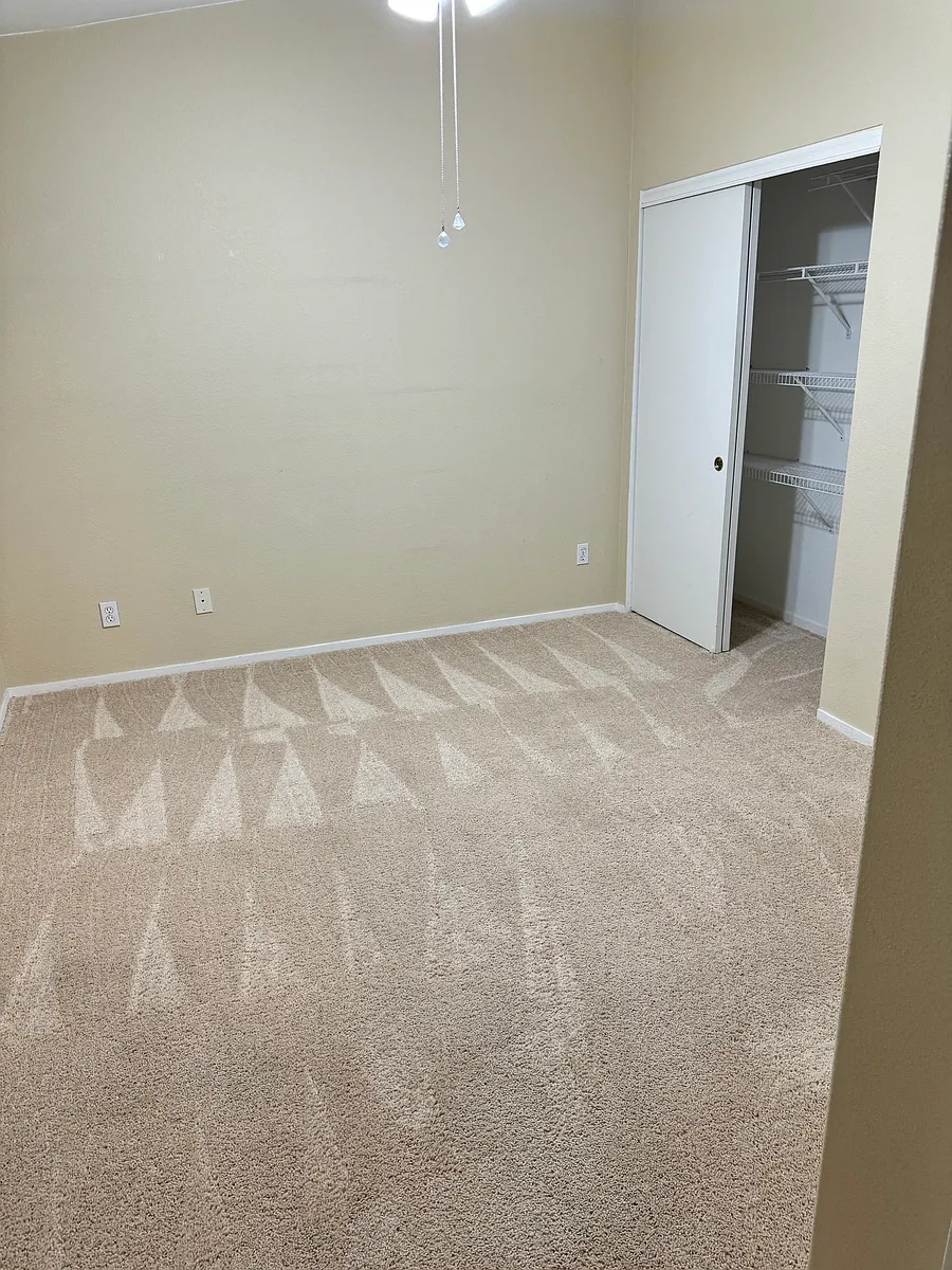 Building Photo - 5415 W Harmon Ave #2055