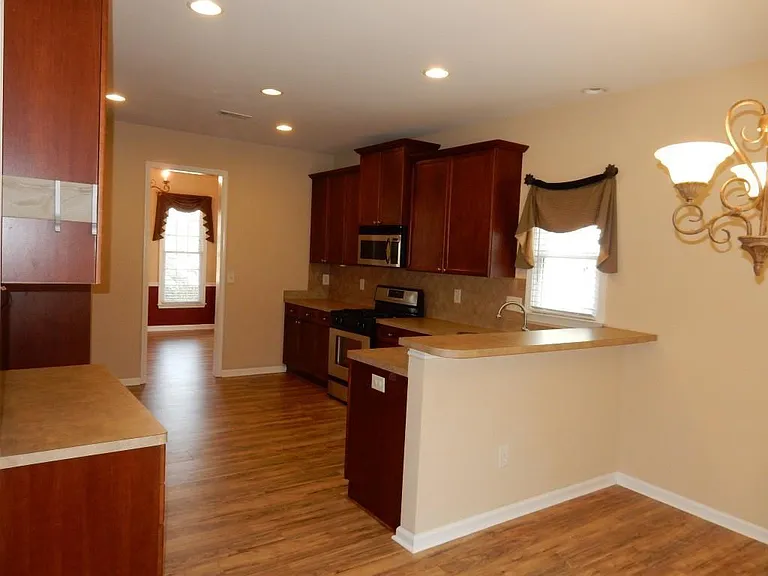 450 Evans Mill Dr — Photo 5