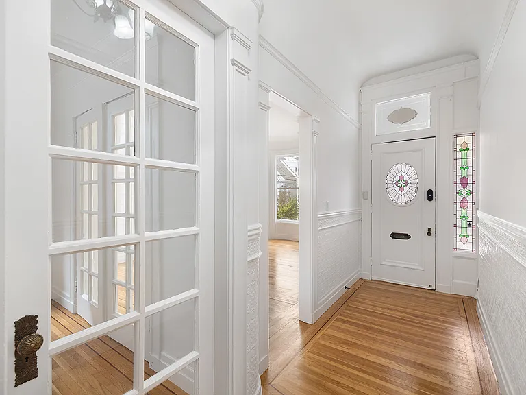 446 Lyon St — Photo 3