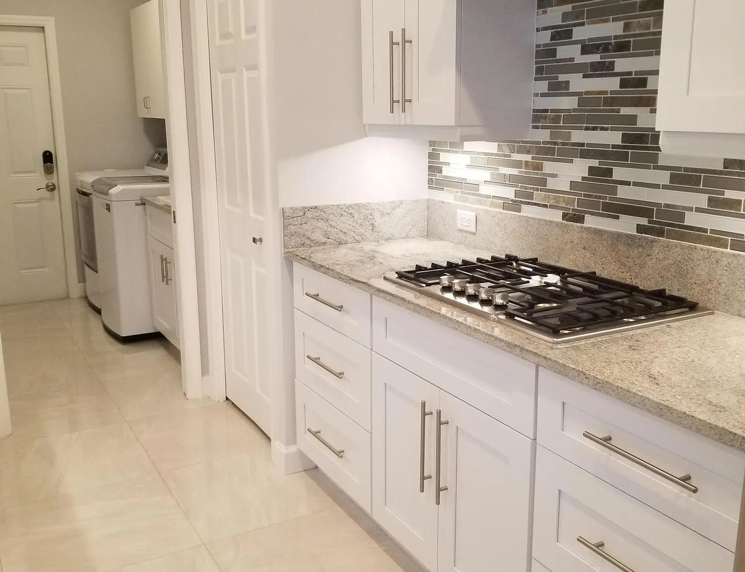 4 bed, 3.5 bath, 2784 sqft, $6,950 — Photo 4