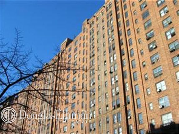 3rd image of 460 W 24th St APT 9A