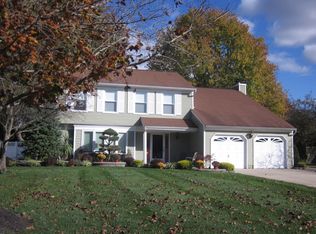 85 Alexandria Dr, Manalapan, NJ