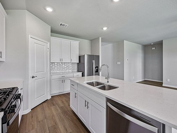 7th image of this home