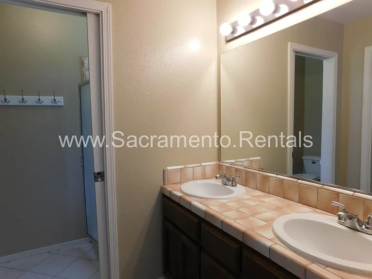 7452 Santa Susana Way — Photo 20