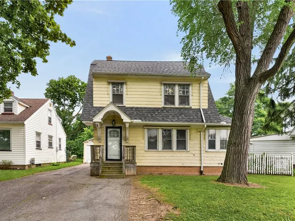 454 Genesee Park Blvd, Rochester, NY 14619