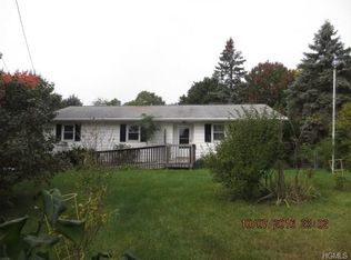 473 Station Rd, Rock Tavern, NY 12575