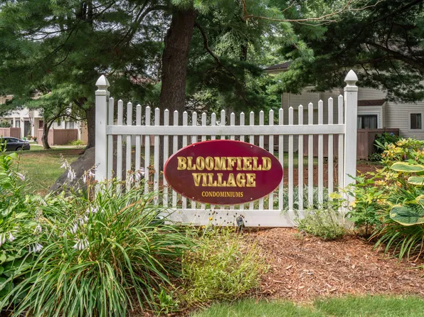 17 Woodland Avenue APT A, Bloomfield, CT 06002