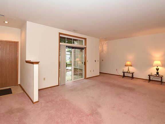4th image of 6208 S Creekside Dr