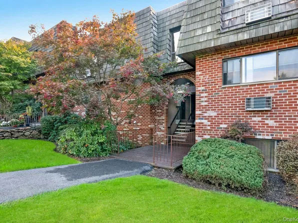 7-10 Briarcliff Drive S #10, Ossining, NY 10562