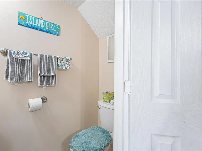 1300 Seaway Dr #B10 — Photo 21