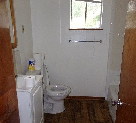5th image of 3435 Bowling Ln