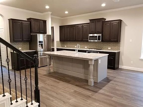 3rd image of 14833 Complacent Way