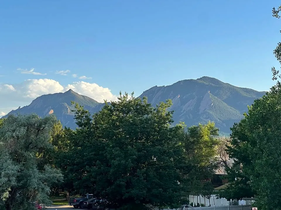 5 bed, 2781 sqft, $1,150 — Photo 3