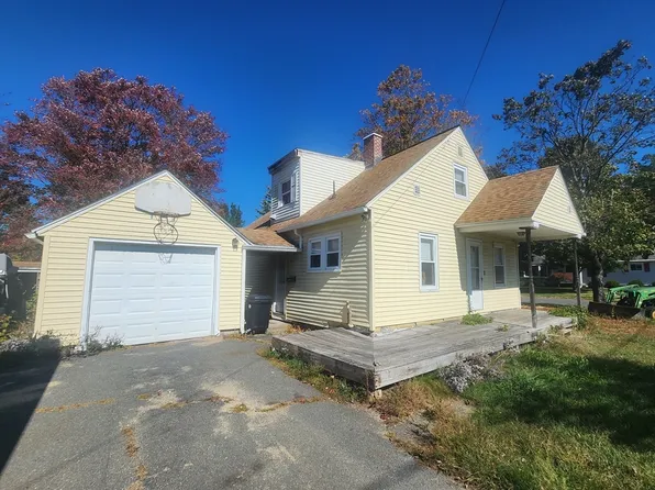 2 Alice St, Turners Falls, MA 01376