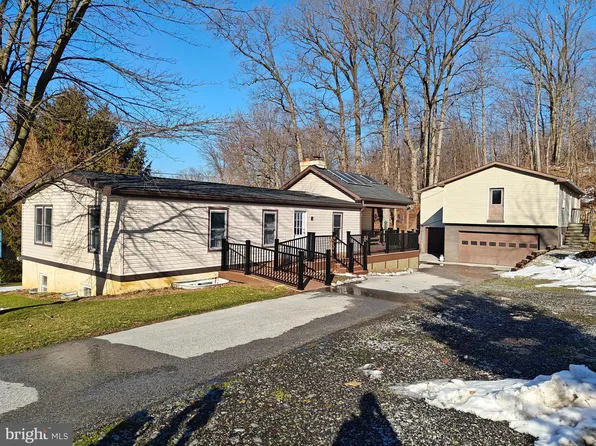 257 S Kinzer Rd, Paradise, PA 17562