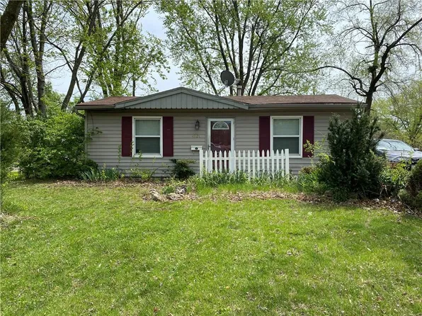 4729 Hagemann St, Kansas City, KS 66106