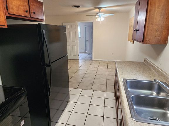 4th image of 6565 Julia Dr