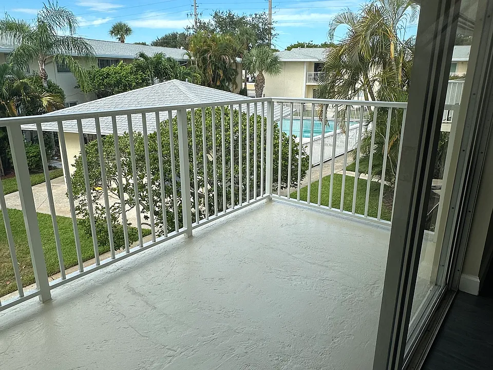 809 Hummingbird Way #5C