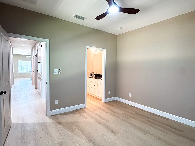 504 E Burgess Rd #C — Photo 11