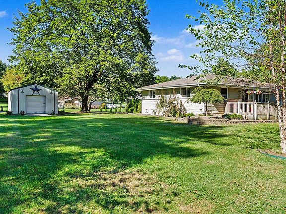 4th image of 52579 Shellbark Ave
