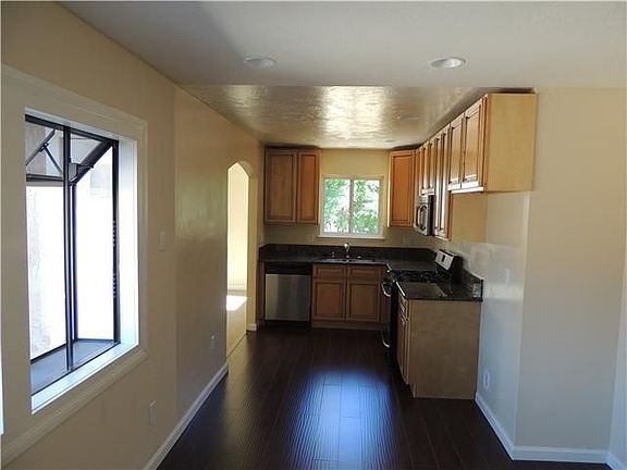 4th image of 7735 Woodbine Way