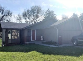 1811 Preamble Ln, Lincoln, NE 68521