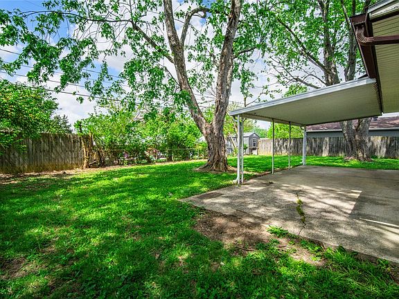 3rd image of 6119 Rosebury Dr