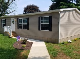 721 Fallon Dr, Lancaster, PA 17601